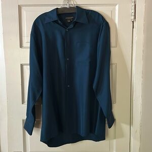 Men’s J. Peterman silk shirt